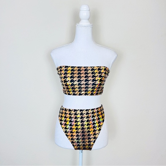 TastefulGirl Black & Gold Holo Houndstooth Tube Top & High Leg Bottom Rave Set - Picture 3 of 13
